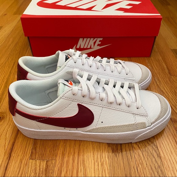 Nike Blazer Low ‘77 Women’s Sneakers - Picture 4 of 7